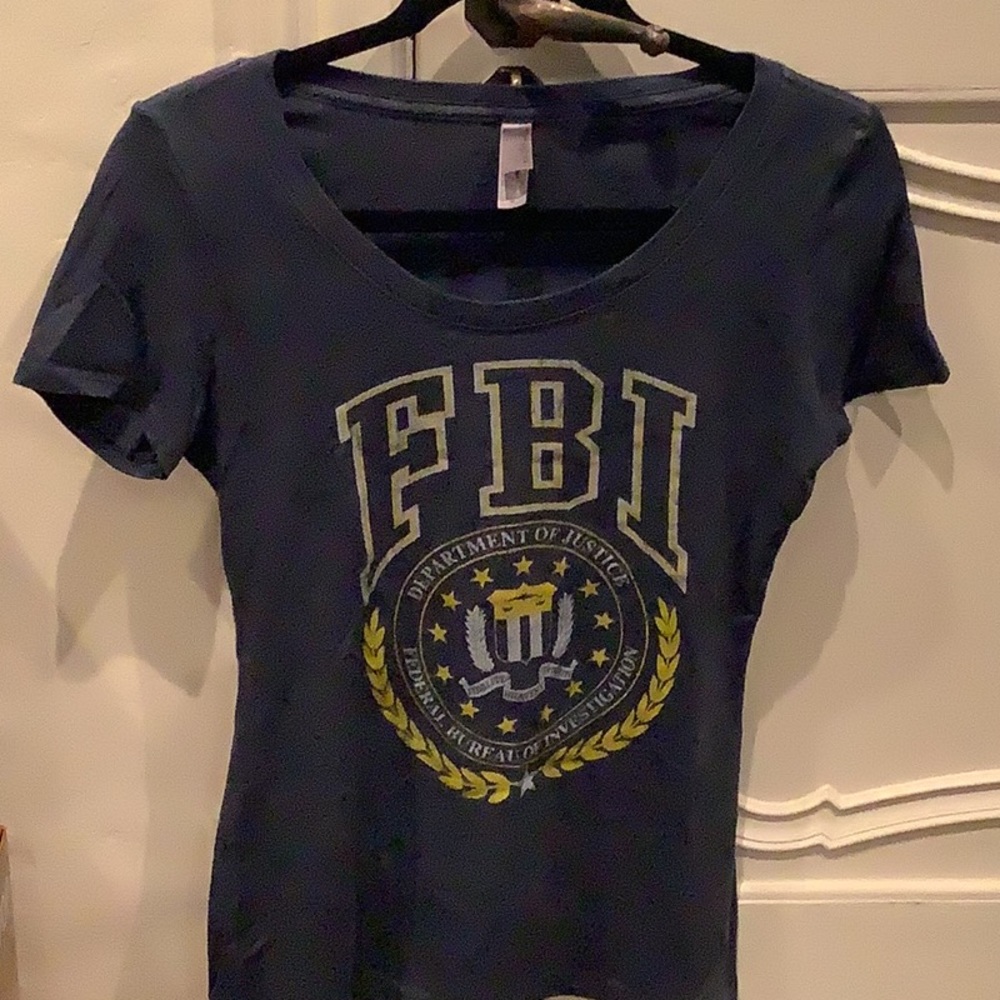 Women’s FBI t-shirt size M